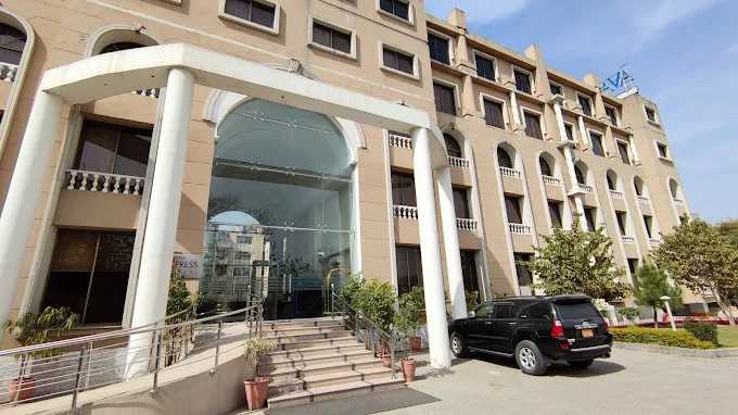 Avari Xpress Residences
