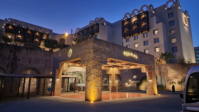 Serena Hotel